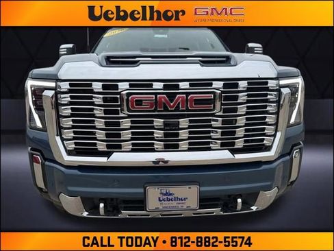 New 2026 GMC Sierra 2500 Denali w/ Technology Package AWD/4WD image 12