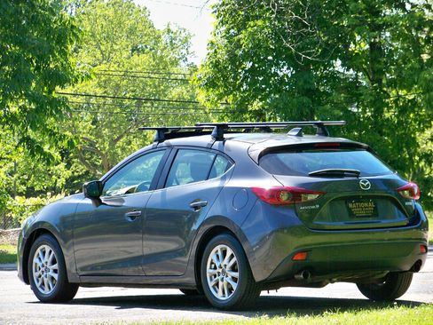 Used 2014 MAZDA MAZDA3 i Touring w/ Technology Package FWD image 8