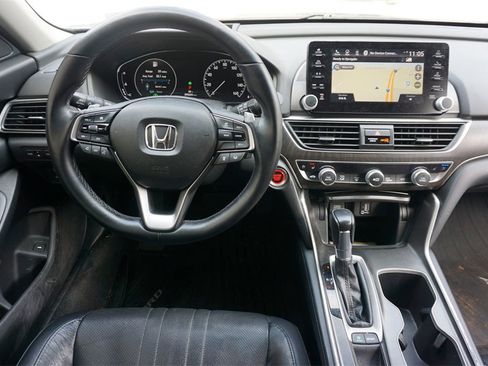 Used 2018 Honda Accord Touring image 5