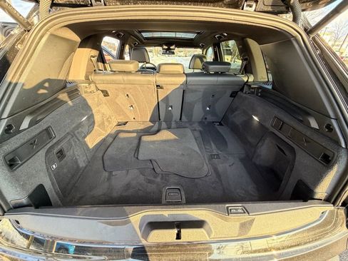 Used 2025 BMW X5 xDrive50e image 32