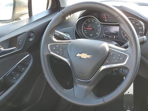 Used 2019 Chevrolet Cruze LT image 26