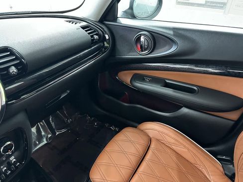 Certified 2023 MINI Cooper Clubman S w/ Signature Upholstery Package image 24