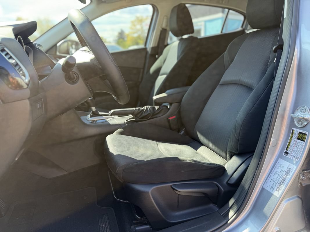 Used 2014 MAZDA MAZDA3 i Sport FWD image 13