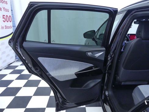 Used 2023 Volkswagen ID.4 Pro image 30