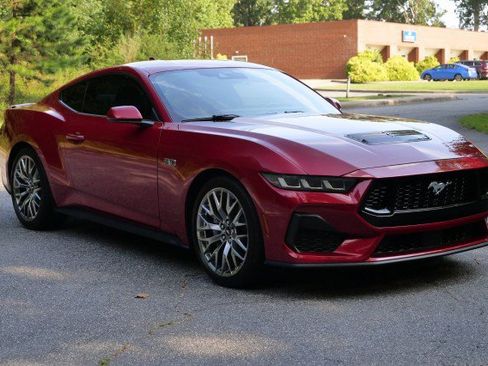 Used 2024 Ford Mustang GT Premium RWD image 4