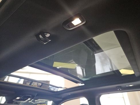 New 2025 RAM 1500 Limited image 7