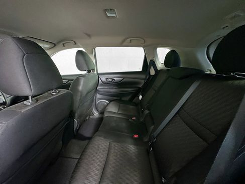 Used 2018 Nissan Rogue SV FWD image 24