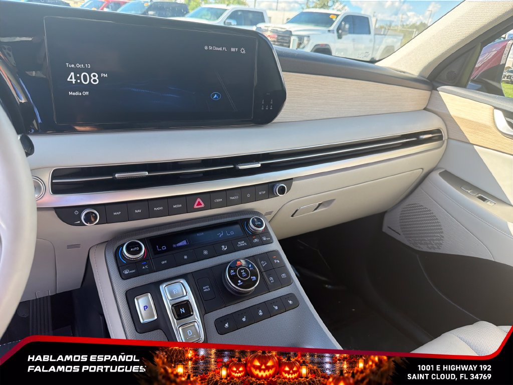 Used 2024 Hyundai Palisade Limited AWD/4WD image 18
