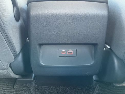 Used 2024 Nissan Frontier SV RWD image 28
