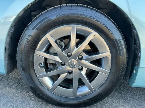 Certified 2017 Toyota Prius V Four w/ Carpet Mat Package image 26