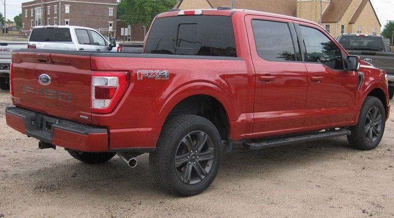 Used 2023 Ford F150 Lariat AWD/4WD image 6