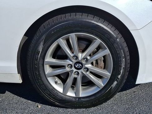 Used 2017 Hyundai Sonata SE FWD image 11