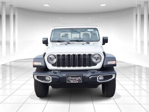 New 2026 Jeep Gladiator Sport image 8
