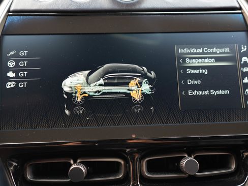 Used 2021 Aston Martin DBX image 23