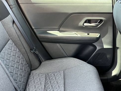 Used 2025 Nissan Kicks SV FWD image 11