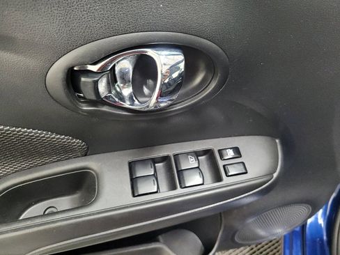 Used 2019 Nissan Versa SV FWD image 27
