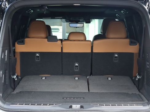 Used 2025 Nissan Armada Platinum Reserve image 8