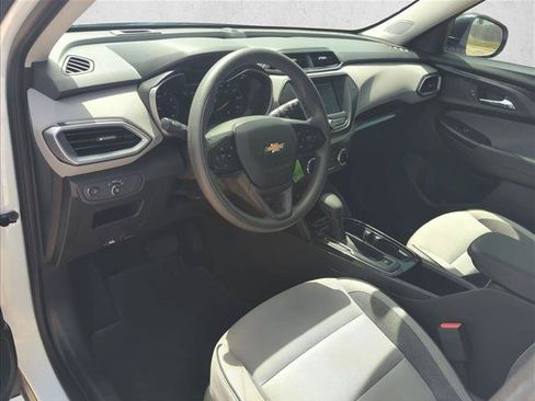 Used 2022 Chevrolet TrailBlazer LS FWD image 10
