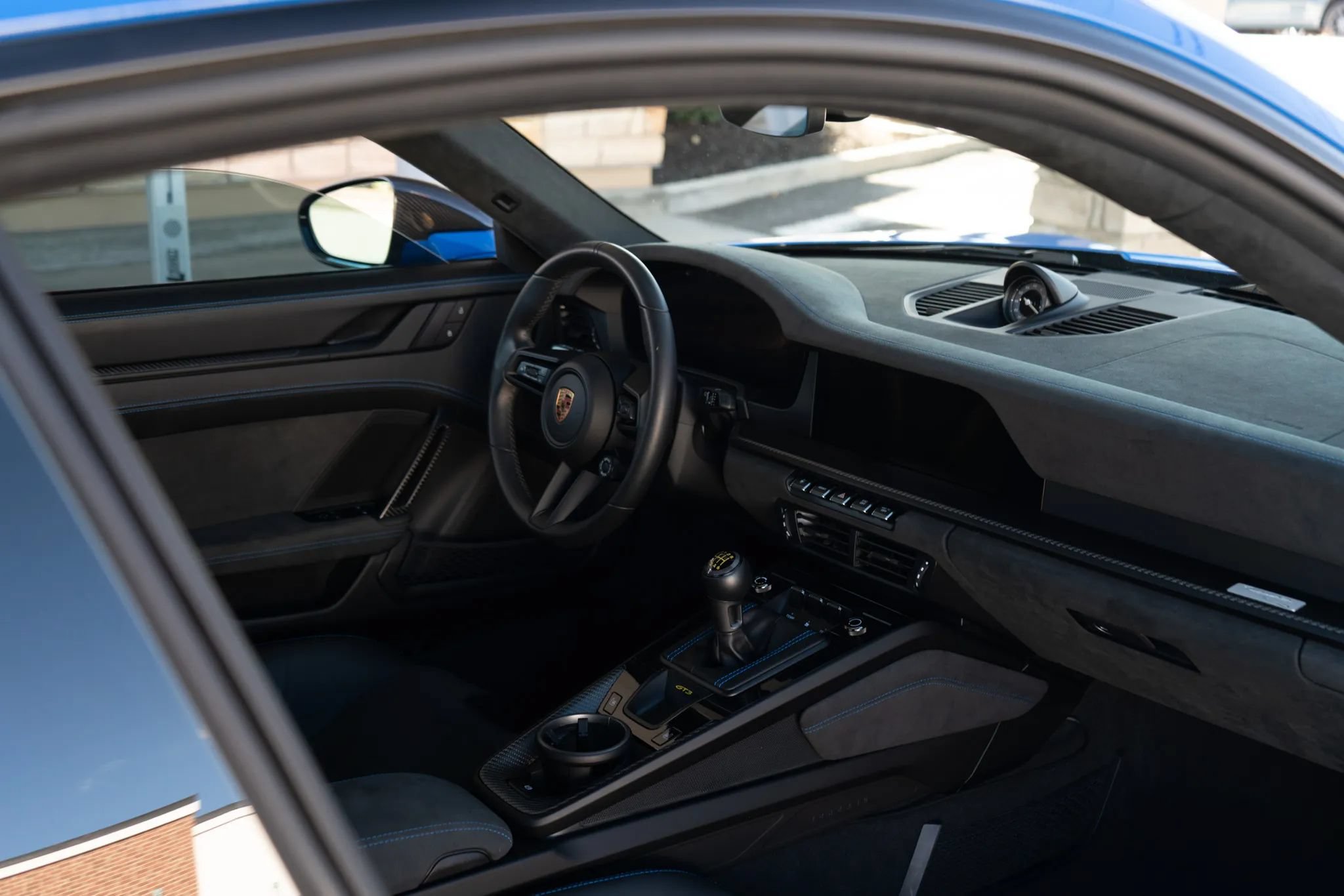 Used 2025 Porsche 911 GT3 RWD image 33