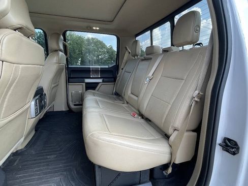 Used 2017 Ford F250 Lariat w/ Lariat Ultimate Package AWD/4WD image 24