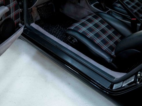 Used 1996 Porsche 911 Carrera image 37