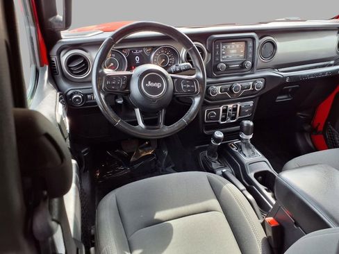 Used 2019 Jeep Wrangler Unlimited Sport S image 4