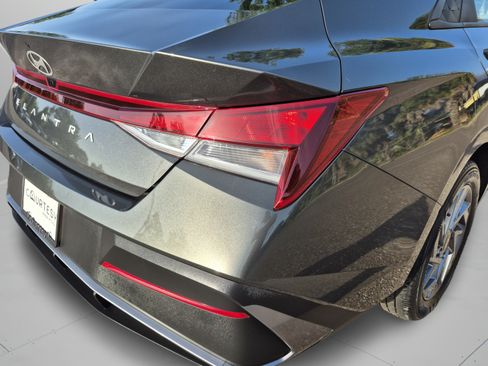 Used 2024 Hyundai Elantra SEL FWD image 34
