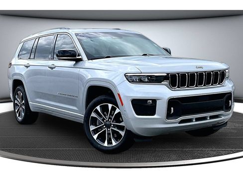 Certified 2024 Jeep Grand Cherokee L Overland w/ Trailer Tow Package AWD/4WD image 2