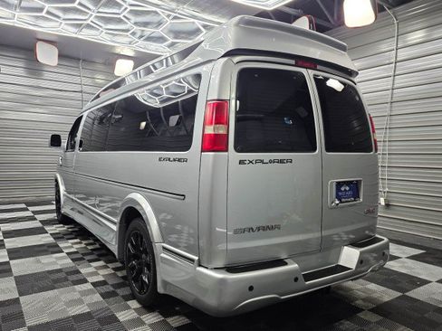 Used 2018 GMC Savana 2500 Extended w/ Enhanced Convenience Package RWD image 8