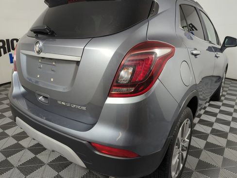 Used 2019 Buick Encore Preferred FWD image 5