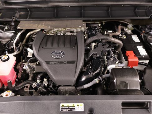 Used 2023 Toyota Highlander Platinum AWD/4WD image 21