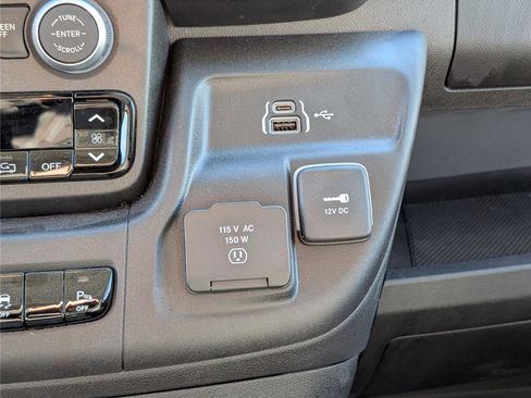 Used 2025 RAM ProMaster 2500 image 23