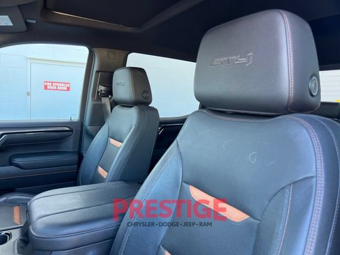 Used 2023 GMC Sierra 1500 AT4 w/ AT4 Premium Package AWD/4WD image 38