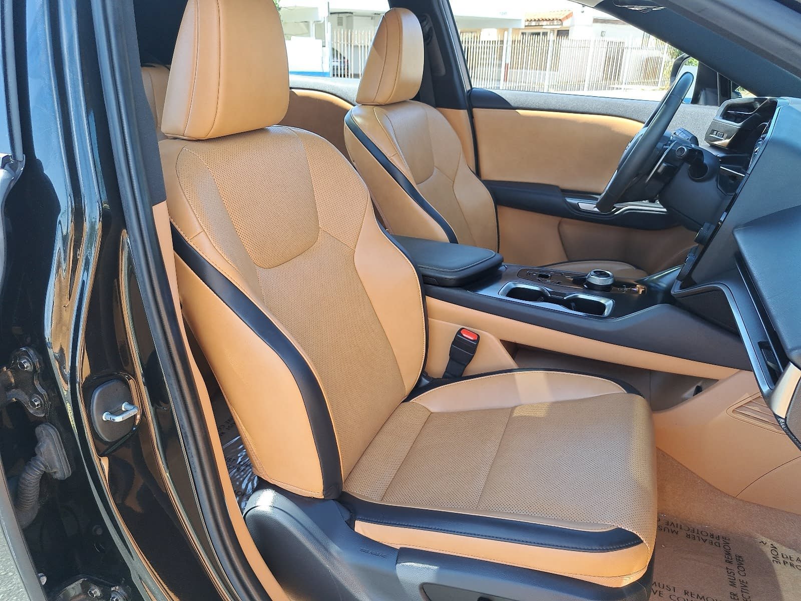 Used 2024 Lexus RZ 300e Premium w/ Technology Package FWD image 10