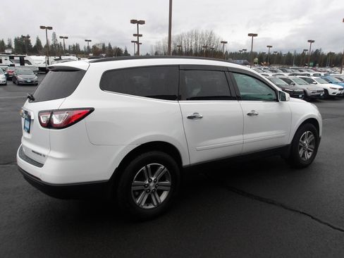 Used 2016 Chevrolet Traverse LT image 5
