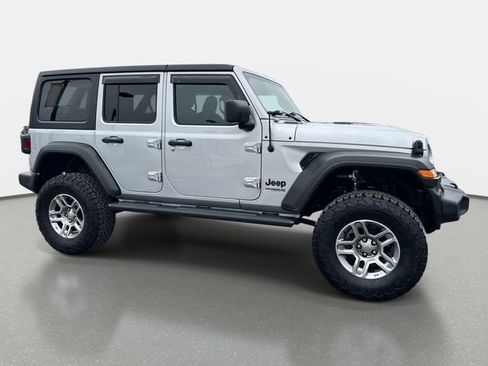 Used 2022 Jeep Wrangler Unlimited Sport image 6