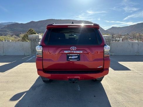 Used 2019 Toyota 4Runner SR5 image 7