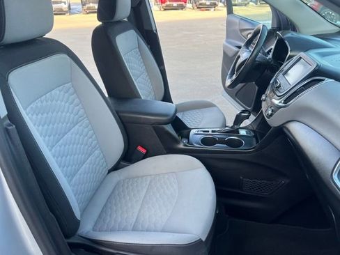 Used 2018 Chevrolet Equinox LT image 15