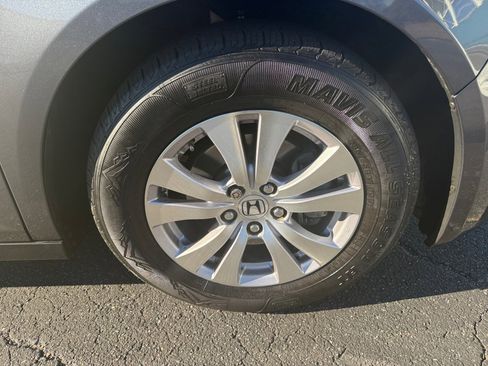 Used 2016 Honda Odyssey EX-L image 29