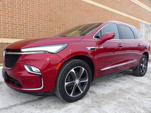 Used 2022 Buick Enclave Essence w/ Sport Touring Edition AWD/4WD image 5