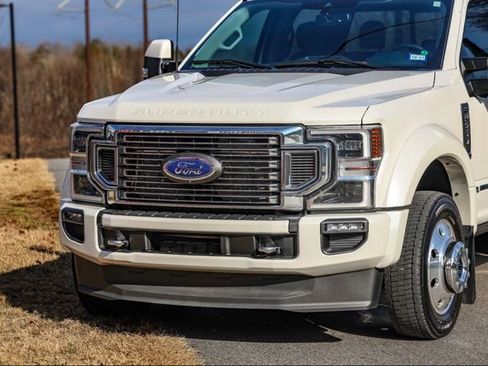 Used 2022 Ford F450 Limited w/ FX4 Off-Road Package image 7