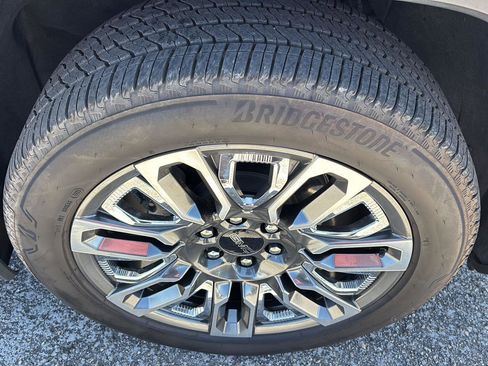 Certified 2023 GMC Sierra 1500 Denali Ultimate image 10