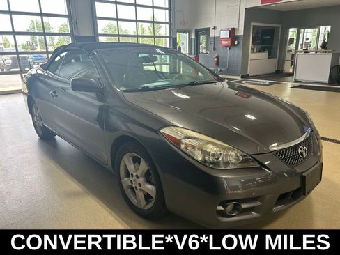 Used 2008 Toyota Solara SLE FWD image 1