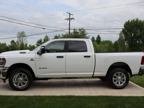 Used 2026 RAM 3500 Big Horn AWD/4WD image 35