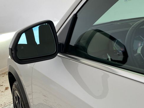 Used 2025 BMW X1 xDrive28i w/ Premium Package image 22