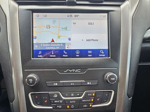 Used 2020 Ford Fusion SEL image 21