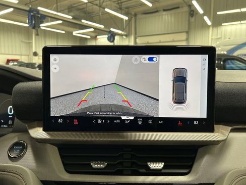 New 2026 Ford Explorer Active w/ Active Comfort Package image 16