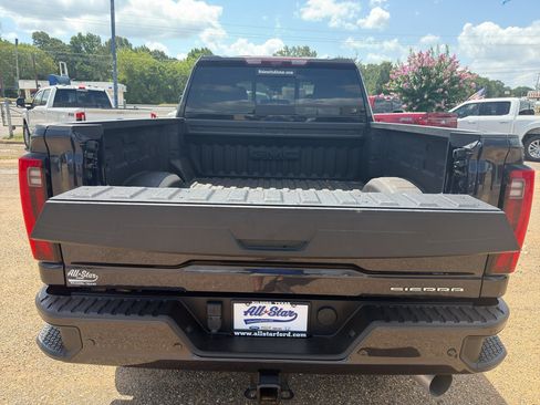 Used 2025 GMC Sierra 2500 Denali w/ Denali Reserve Package AWD/4WD image 17