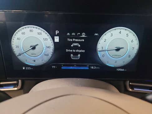 Used 2024 Hyundai Elantra SEL FWD image 23