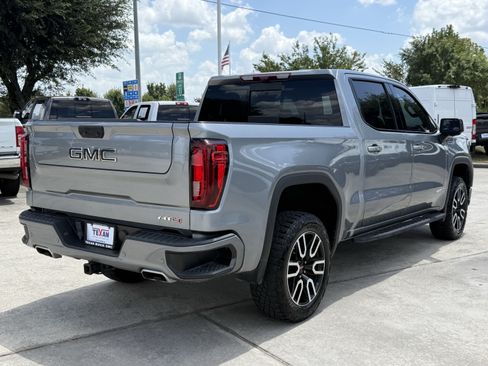 Used 2024 GMC Sierra 1500 AT4 w/ Technology Package AWD/4WD image 5